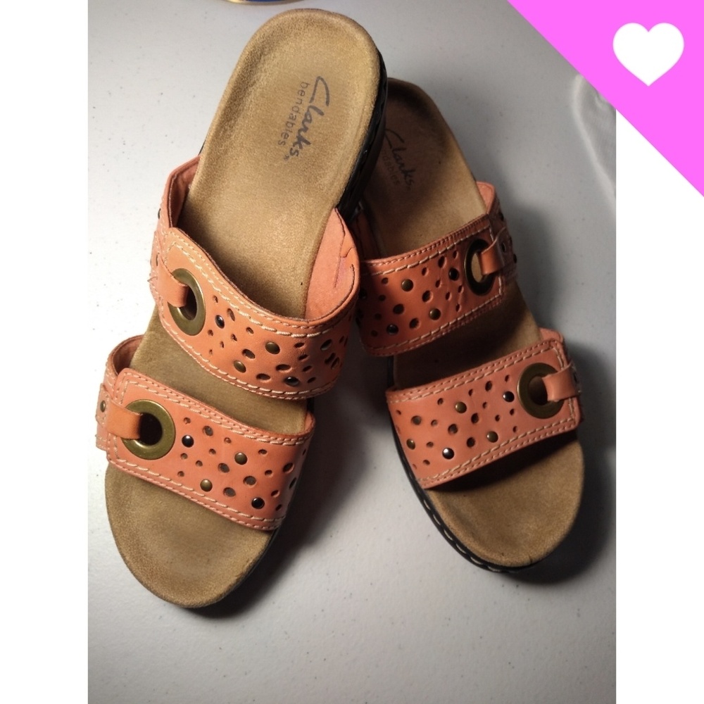 Clarks Bendables Sandal shoe size 8.5 orange